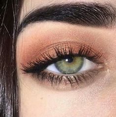 Tori Vega, Eyeshadow For Blue Eyes, Eye Makeup Steps, Make Makeup, Natural Eyes, Eye Makeup Tips