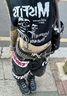 Punk Style Outfits, Trendy Outfit Ideas, Fashion Archive, Alt Outfits, Fall Outfit Ideas, Styling Inspiration, Fire Fits, Trendy Outfit, Alt Fashion