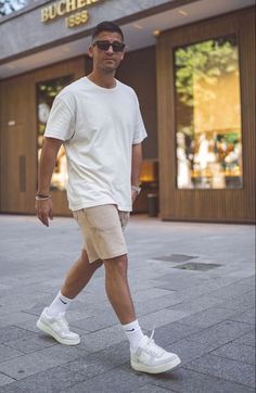 Men's Fashion Guide: Streetwear to Formal Attire Trends Athleisure Men, Casual Man, Mens Shorts Outfits, Mens Summer Outfits, Street Style Outfits Men, Men Stylish Dress, Streetwear Summer