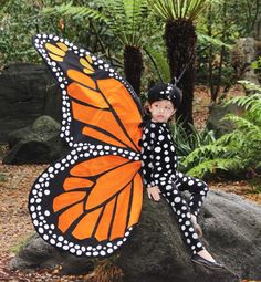 Diy Monarch Butterfly, Diy Butterfly Costume, Diy Papillon, Monarch Butterfly Costume, Butterfly Halloween Costume, Butterfly Halloween, Handmade Tutorial, Butterfly Costume, Costume Tutorial