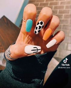 western nails in 2021 Country acrylic nails, Rodeo nails, Country nails Fall Western Nails, Nashville Nails, Country Nail Designs, Arizona Nails, Country Acrylic Nails, Rodeo Nails, Horse Nails, Cowboy Nails, Texas Nails