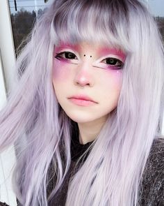 Pastel Goth Makeup Tutorial, Alt Wedding Makeup, Pastel Goth Makeup Looks, Creepy Cute Makeup, Manic Makeup, Anime Inspired Makeup, Aesthetic Town, Interesting Makeup