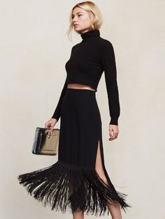 Reformation Naya Skirt with a high slit and fringe trim Fringe Skirt Outfit, Fringe Fashion, Fringe Skirt, 2015 Fashion, Skirt Outfits, Look Fashion, Boho Chic, A Woman