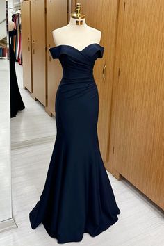 This elegant navy long formal dress is perfect for special occasions. Featuring an off-the-shoulder neckline for a timeless look, it's designed with a trumpet style to flatter any figure. Make an unforgettable entrance as mother of the bride or groom or as a glamorous wedding guest in this chic one-piece.
Product Details


SKU: MD0704
Spandex Fabric
Floor Length
Size: US 0-16. Check our Size Chart to get your correct size. 
Recommend custom size for plus size.
Free custom size service is available. Email your exact measurements once order is placed. 
Fully lined & Built with bra
Processing time: 10-15 business days. 
If you want to speed up your dress processing time, please put in the link of rush order fee into your shopping cart to check out with the item you want. And email us the date