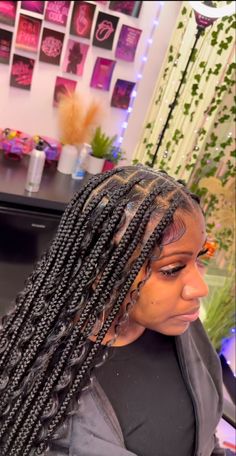 Summer Hair Styles Black Women Braids, Knotless Goodness Braids, Goddess Peekaboo Braids, Medium Knotless Goddess Braids, Bohieman Knotless Box Braids, Medium Goddess Braids, Bohemian Knotless Braids With Color, Medium Bohemian Knotless Braids, Knotless Goddess Box Braids