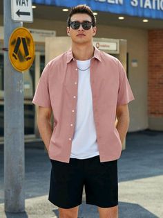 Abercrombie And Fitch Outfit, Pink Shirt Outfit, Outfits Quotes, Party Outfit Men, Shirt Outfit Men, Polo Outfit, Mens Shorts Outfits, Pink Shirts, Short Men