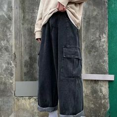 Baggy Straight Cargo Jeans In Cotton, Tapered Leg Cotton Cargo Jeans, Wide Leg Cotton Cargo Jeans With Pockets, Utility Denim Trousers, Cotton Cargo Style Jeans, Utility Style Denim Trousers, Straight Cotton Jeans With Cargo Pockets, Utility Cotton Straight Leg Jeans, Full-length Cotton Cargo Jeans