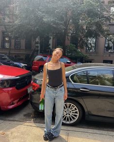 #aesthetic #model #beauty #celebrities #fashion #style New York Fits Spring, Hannah Meloche, Outfit Ideas Trendy, Make Yourself Proud, Autumn Styles, Nyc Outfits, Samba Outfit, New York Outfits, Oversized Sweaters