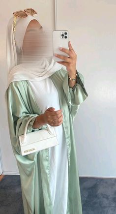 Modest Outfits Muslim, Modest Girly Outfits, Abaya Outfit, Estilo Hijab, Modest Casual Outfits, Stile Hijab, Hijabi Outfit, Eid Outfits, Mode Zara