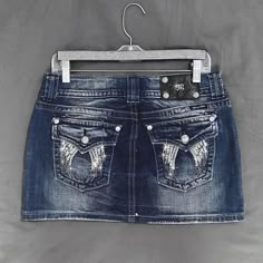 measurements: - best fits a size 29 - 15.5 inch waist - 12.8 inch length Mini Jeans Skirt Outfit, Mcbling Clothes, Grunge Skirts, Denim Mini Skirt Y2k, Cute Denim Skirt, Y2k Denim Skirt, Thrift Clothes, Pleated Denim Skirt, Mini Jean Skirt