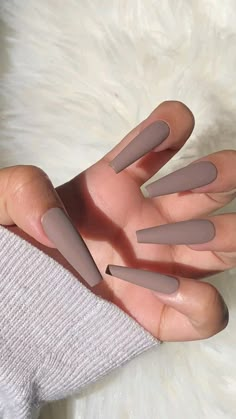 Matte Acrylic Nails, Tan Nails, Acrylic Nails Nude, Brown Acrylic Nails, Coffin Nails Matte, Matte Nails Design, Simple Acrylic Nails, Glow Nails