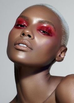 Looking to update your makeup collection? We've got you covered with the makeup winners of the 2020 TotalBeauty Awards. Isamaya French Editorial, Danessa Myricks, High Fashion Makeup, Glossy Makeup, Red Makeup, Make Up Looks, Kesha, Beauty Shoot, Beauty Shots