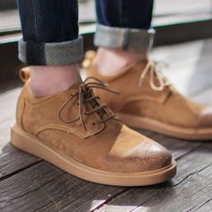 Chukka Boots Men, Ankle Boots Men, Best Shoes For Men, Casual Flat Shoes, Brown Shoes, Mens Wear, Mens Shoes Boots, Leather Shoes Men, Formal Shoes