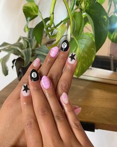 Nail Ideas For Small Hands, Nails Design Smile Face, Winter Nail Ideas Simple Gel, Fun Nail Inspo Fall, Cute Inspo Nails, Nail Ideas Builder Gel, Fall Utah Nails, Nail Inspo Ideas Simple, Nail Ideas Funky