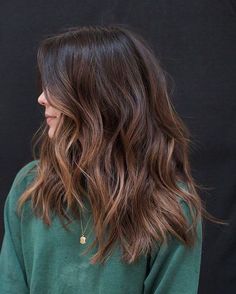 Trendy Fall Hair Color, Brunette Balayage Hair, Brown Blonde Hair, Long Wavy Hair, Light Brown Hair, Brown Hair Colors, Brunette Hair