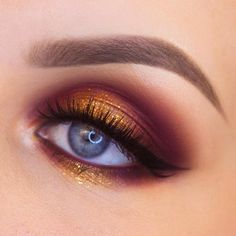 Machiaj Smokey Eyes, Eye Makeup Glitter, Make Up Diy, Makeup Cantik, Make Up Designs, Drag Make-up, Make Up Inspiration, Smink Inspiration, Braut Make-up