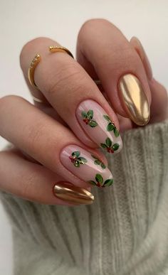 festive foliage nails, chrome nails, holiday christmas nails, christmas nails 2021 Short Pointed Acrylic Nails, Gold Chrome Nails, Paint Nails, Nagellack Trends, Holiday Nail Designs, Christmas Gel Nails, Her Nails, Holiday Nail Art, Nail Files