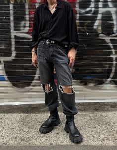 Old Money Mens Outfits, Neutral Mens Outfits, Outfits No Face, Grunge Outfits Men, Outfits Nyc, Outfits New York, Look Grunge, Queer Fashion, New York Mens