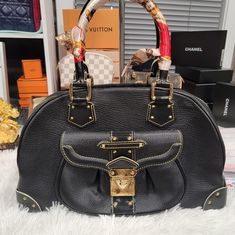 Lv Suhali Black Handbag Preloved N Good Condition Comes W/Dushbag Black Handbag, Louis Vuitton Bags, Black Handbags, Louis Vuitton Bag, Limited Time, Bag Lady, Conditioner, Louis Vuitton, Handbags