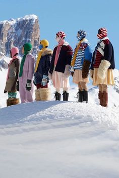 Mode Au Ski, Ski Aesthetic, Winter Schnee, Retro Ski, Ski Outfit, Ski Season, Ski Fashion, Vintage Ski, Fashion Weeks