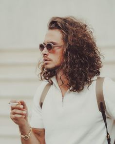 Man Bun Curly Hair, Giaro Giarratana, Growing Long Hair, Long Hairstyle Ideas, Men With Long Hair, Long Length Hair, Side Part Hairstyles, Long Healthy Hair