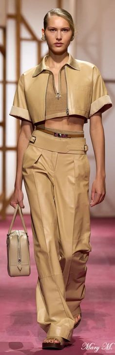 #Hermès #Spring2025RTW #Fashionrunway Fashion Bible, Spring Summer Fashion, Runway Fashion, Chic Style