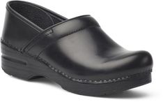 The popular Dansko Professional Clogs combine the strength and quality of European footwear with lightweight flexibility and support. Ergonomic Slip-on Clogs With Rubber Sole, Shoes For Nurses, Best Travel Shoes, Nurse Tools, Whatever Happens Happens, Nursing Bag, Nurse Assistant, Medical Accessories, Nurse Accessories