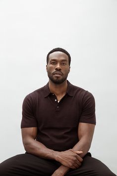 Black Masculinity, Corporate Fits, Fine Celebrities, Yahya Abdul Mateen, Headshot Inspiration, Abdul Mateen, Dark Skin Men, Leading Men