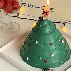 Easy Christmas Cake Recipe, Cake Cafe, Christmas Cake Recipes, Easy Cake Decorating, Baby Birthday Cakes