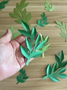 Diy Paper Butterfly, Paper Leaf, Paper Leaves, Folded Book Art, Leaf Images, Leaf Template, Paper Flower Template, Quilling Paper Craft, Paper Butterfly