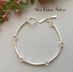 Silver Rope Bracelet, Shiny Bracelets, Silver Necklace Designs, Diamond Bracelet Design, Silver Linings, Artisan Bracelets, Classic Bracelets, Jewelry Hand, Chain Links