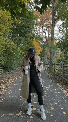 Wander Outfit, Nyc Winter Outfits, Ny Outfits, Nyc Outfits, New York Outfits, Winter Fashion Outfits Casual, Cold Outfits, Cold Weather Outfits, Looks Chic