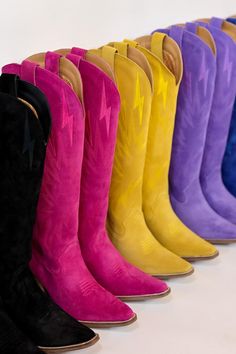 Dingo Boots Outfit, Wide Calf Cowboy Boots For Women, Women’s Cowboy Boots, Pink Cowboy Boots Outfit, Cool Cowboy Boots, Purple Cowgirl Boots, Colored Cowboy Boots, Colorful Cowboy Boots, Winter Cowgirl