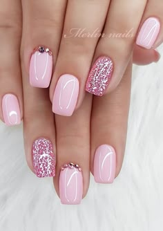 @merlin_nails Pale Pink Nail Art Designs, Cute Simple Nail Ideas For January, Neutral Nails Cute, Nail Ideas Plain Simple, Nail Ideas Natural Look, Pastel Pink Nail Ideas, Delicate Pink Nails, Princess Nail Ideas, Glittery Valentines Nails