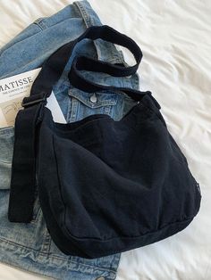 Canvas Bucket Bag, Black Bucket Bag, 사진 촬영 포즈, Bags For Teens, 자수 디자인, Cute Bags, Mode Vintage, Bag Women