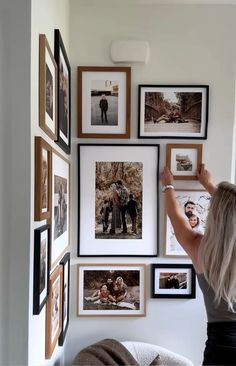 Great decor for corner Picture Frames On Corner Wall, Gallery Wall On Accent Wall, Pictures On Corner Wall Ideas, Corner Wall Art Gallery, Hallway Picture Collage, Art And Picture Gallery Wall, Hallway Framed Pictures, Corner Bedroom Wall Decor, Gallery Wall In Bedroom Ideas