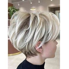 Bangs Undercut, Layered Pixie, Curly Short, Haircut Curly, Short Hair Pixie Cuts, Short Hair Trends, Messy Short Hair, Short Hairstyles For Thick Hair, Edgy Short Hair