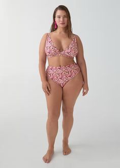 High-waisted floral bikini bottom - Women | Mango USA Plus Size Bikinis, Mango Outlet, Denim Trends, Total Look, Swimwear Collection, Classic Design, Mango, High Waist, Floral Print