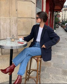 Business Professional Outfits, Fest Outfits, Nashville Outfits, Looks Street Style, Red Boots, Real Style, Clothes Style, Mode Inspo, Looks Chic