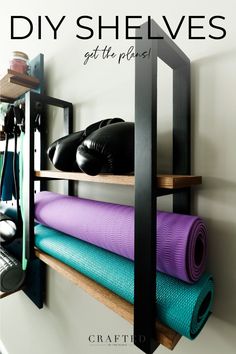 there is a shelf with yoga mats on it and the words diy shelvings