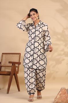 Pakistani Tops, Cotton Suit Designs, Suit Neck, Simple Kurti, Long Frock Designs