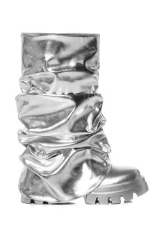 chunky metallic silver fold-over boots with  a rounded toe Chunky Flat Boots, Metallic Boots, Statement Shoe, Shoe Covers, Gold Heels, Chunky Boots, Flat Boots, Color Lines, Shiny Silver