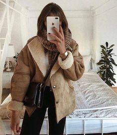 Indie Outfits Vintage, Indie Outfits Summer, Millennials Fashion, Looks Street Style, Indie Outfits, Winter Mode, Fashion Color, 가을 패션