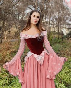 Aurora Dress Aesthetic, Aurora Dress Inspired, Pink Ren Faire Outfit, Labyrinth Dress, Aurora Cosplay, Aurora Dress, Fair Outfits, Ren Fair, Fairytale Fashion