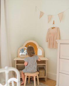 "Tired of sharing countertop space with your toddler? Let your little one get hands on and learn about self care with our Bush Acres Montessori Vanity! HANDCRAFTED MONTESSORI VANITY with STORAGE COMPARTMENTS, ACRYLIC MIRROR and STOOL! SLOTTED FINGER JOINT DESIGN MAKES VANITY EXTREMELY STRONG! ACRYLIC MIRROR IS AN EXTREMELY SAFE GLASS ALTERNATIVE AND MAKES FOR A PERFECT, EASY TO CLEAN MIRRORED SURFACE. ★ Very Solid & Strong design | Made from 1/2\" USA Baltic Birch plywood. ★ This product com Kids Vanity Table, Toddler Makeup Vanity, Montessori Vanity, Kids Vanity Ideas, Toddler Vanity Ideas, Diy Girls Vanity, Diy Kids Vanity, Toddler Room Ideas Girl, Kids Makeup Vanity