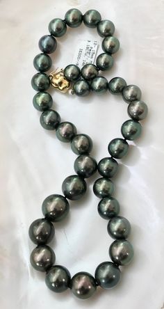 Tahitian Pearls Jewelry, Buy Pearls, Golden South Sea Pearls, Tahitian Black Pearls, Pearl Shop, Pearl Strand, Pearl Types, Sea Pearls, Pearl Strands