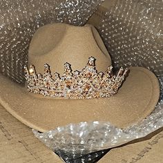 Ready To Ship, Crown On Cowboy Hat, Bling Out On A Girl's Night, Special Day, Graduation, Or Just Because. Make A Bundle & Offer. Cowboy Hat Photoshoot, Country Themed Birthday Party, Western Quinceanera Ideas, Emmy Core, Cowboy House, Cowgirl Princess, Miss Rodeo America, Quinceanera Theme, Cowgirl Bride