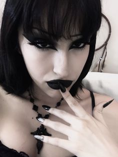 Goth Gifts, How To Impress, Makeup Tut, Eye Makeup Designs, Goth Women, Goth Beauty, Goth Girl