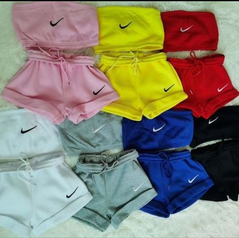 Nike Short Outfits, Nike Two Piece Outfit, Nike Sets, Nike Jogger, Pink Outfits Victoria Secret, Fair Outfits, Cute Nike Outfits, White Fashion Casual, Nike Short