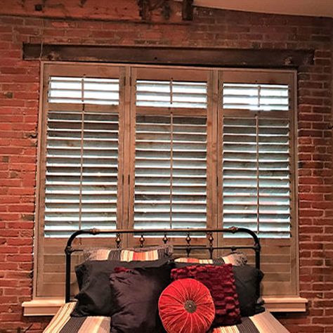 Shutters Interior, Shutters Window, Fall Interior Design, Wooden Window Shutters, Interior Shutters, Zen Room, Wood Interior Design, Window Covering, Country Curtains